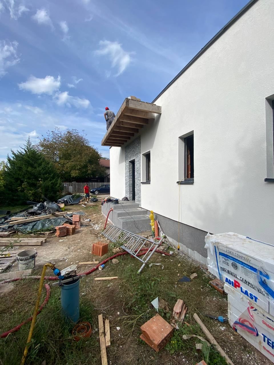 Casa in etapa de finisare exterior